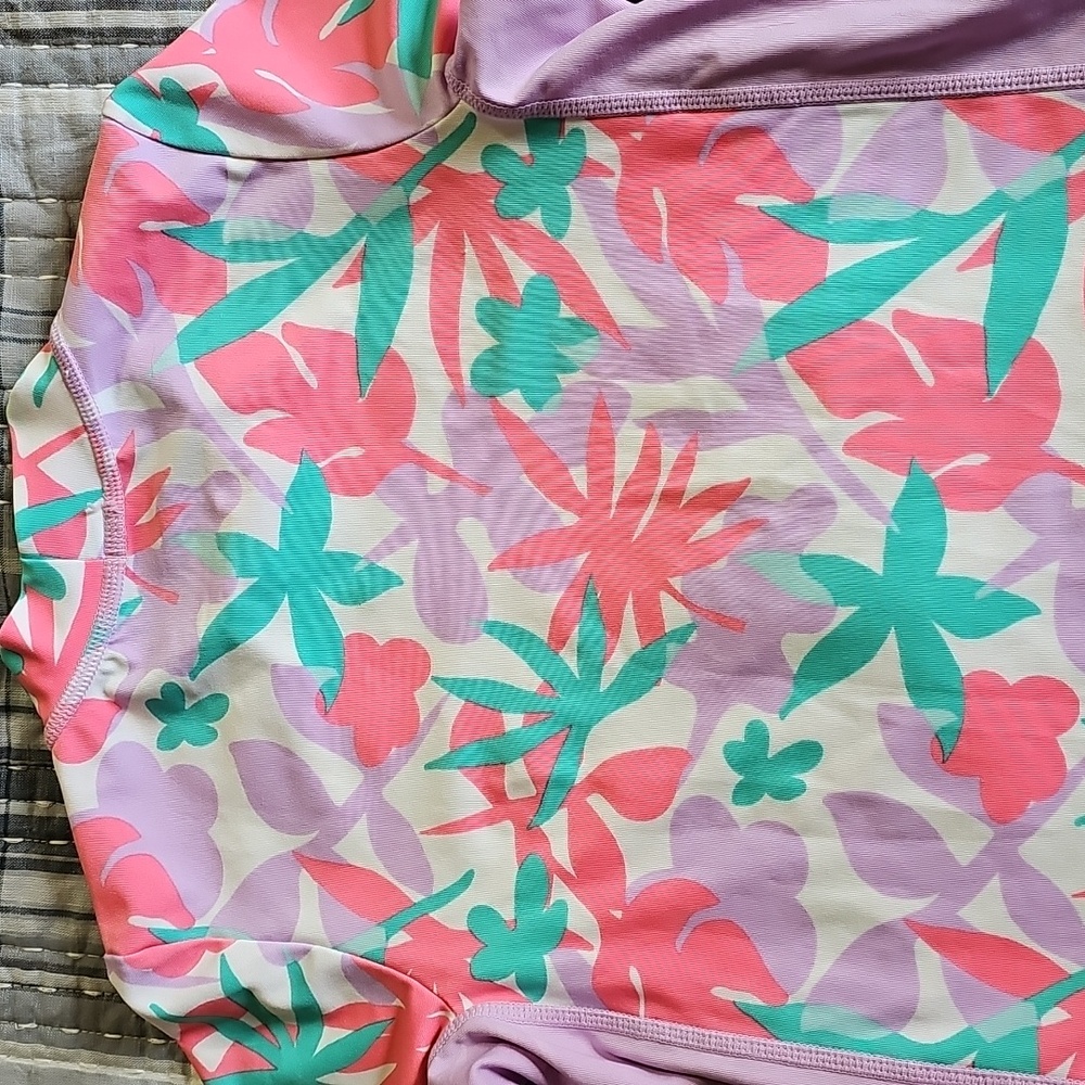 Coolibar Sun Protection Swim Top Rash Guard - Picture 6 of 8